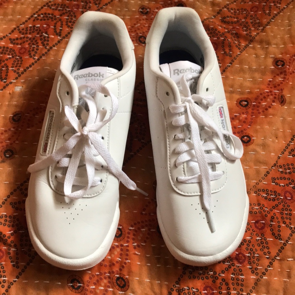 White vintage classic Reebok sneakers